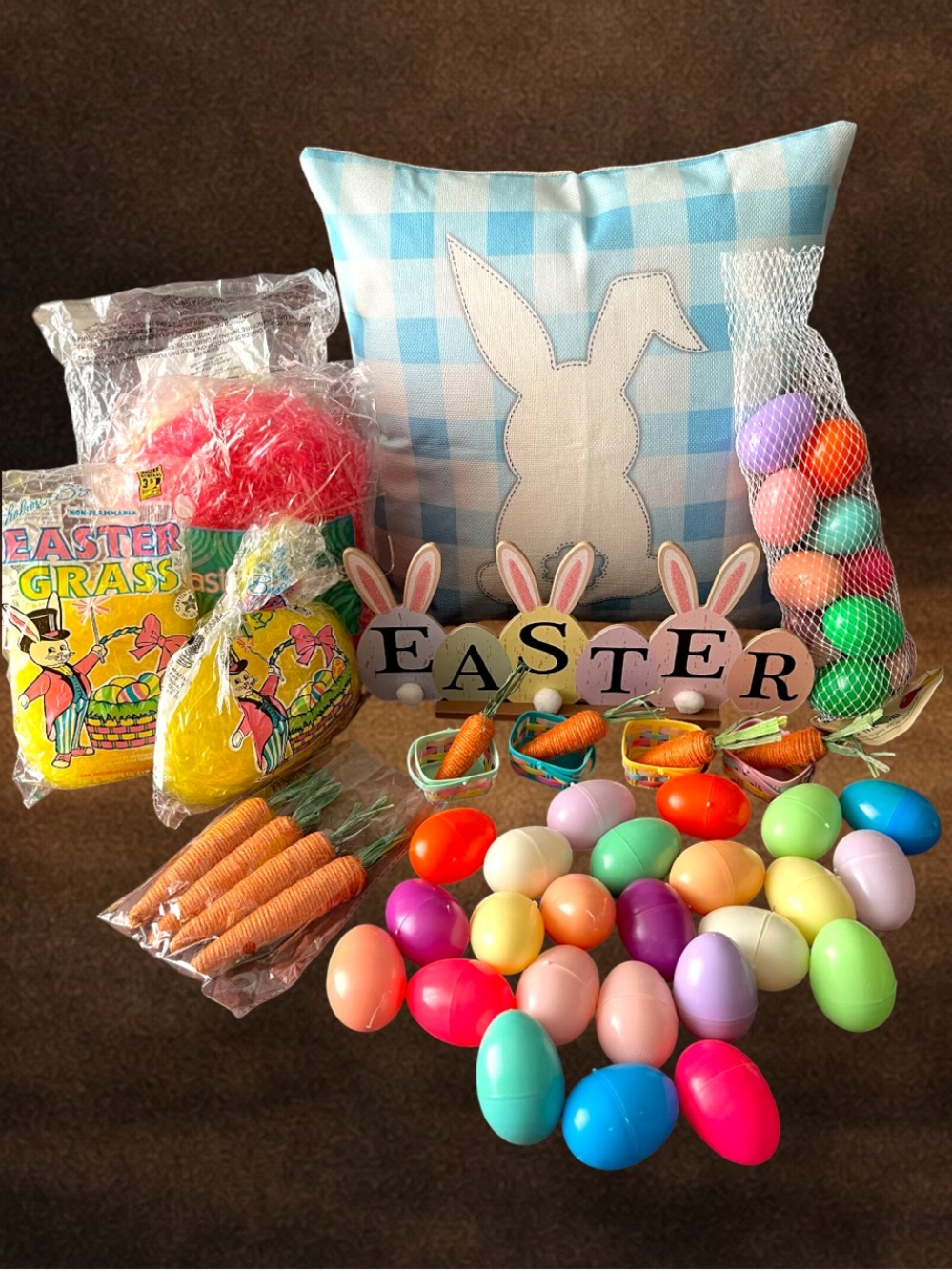 Easter Bunny Décor Set - Pillow Cover & Accessories